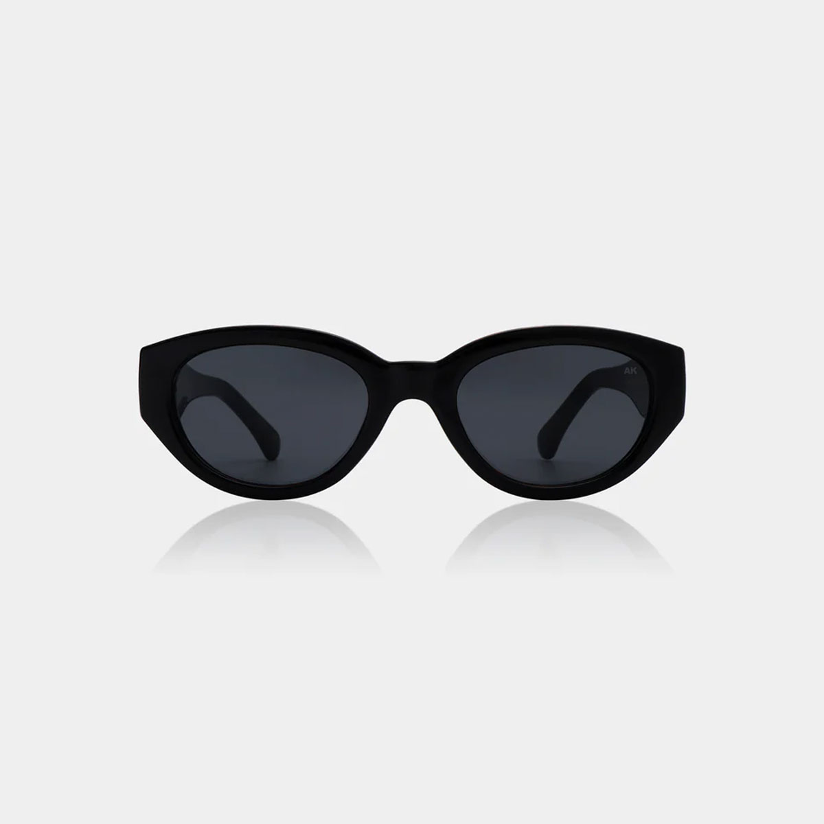 A Kjaerbede solglasögon Winnie black