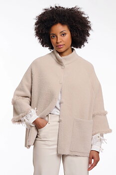 Sabe cape with fringes stone