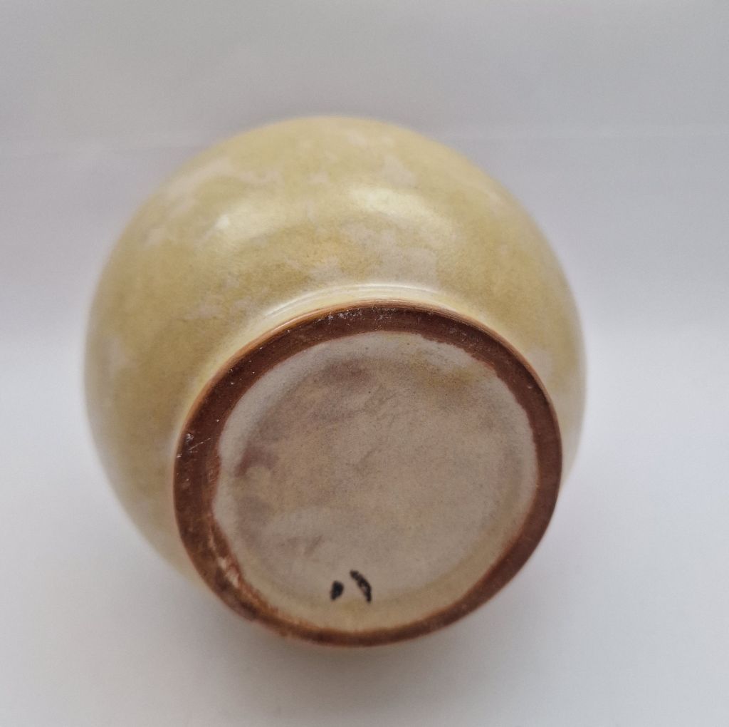 Upsala Ekeby Anna-Lisa Thomson vase yellow mottled with orange leave - 4