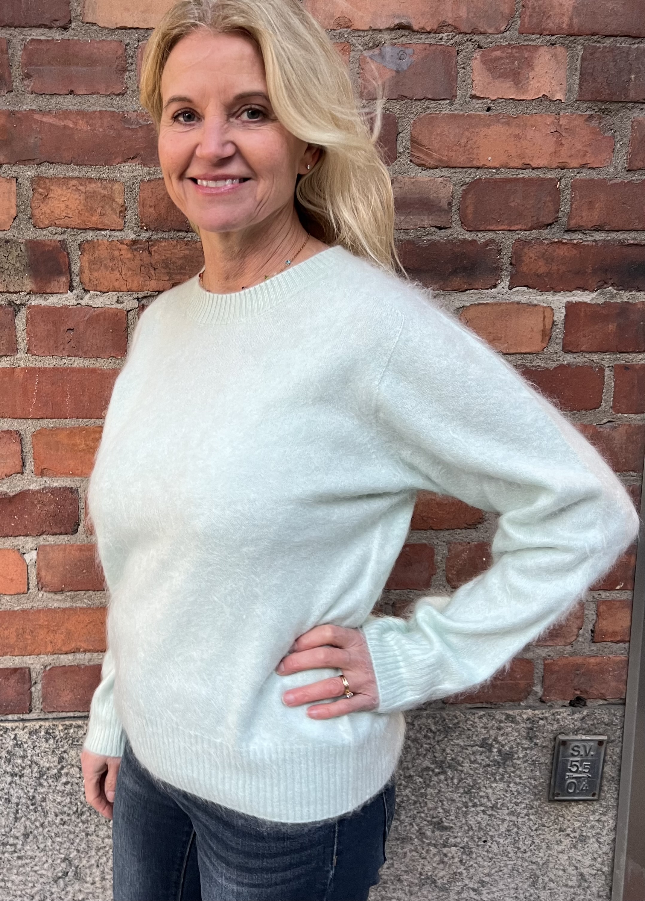 Athen borstad cashmere tröja