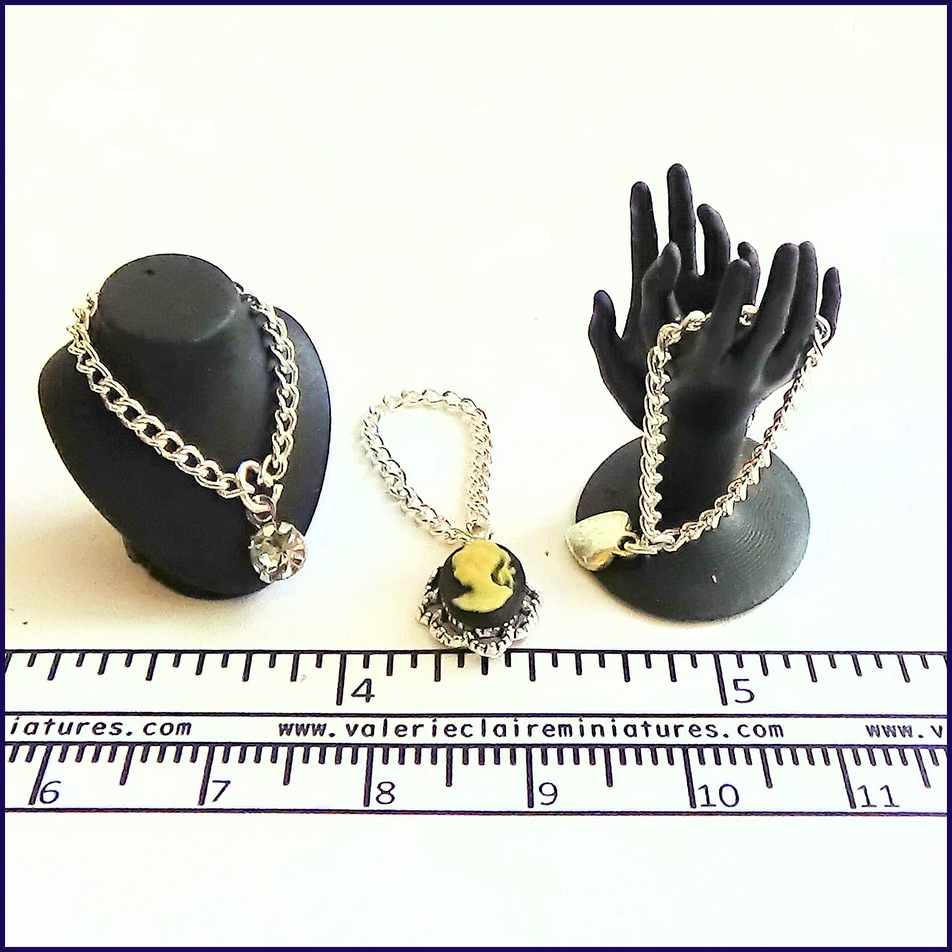 Jewelry hand-black - from Valerie Claire Miniatures - 2