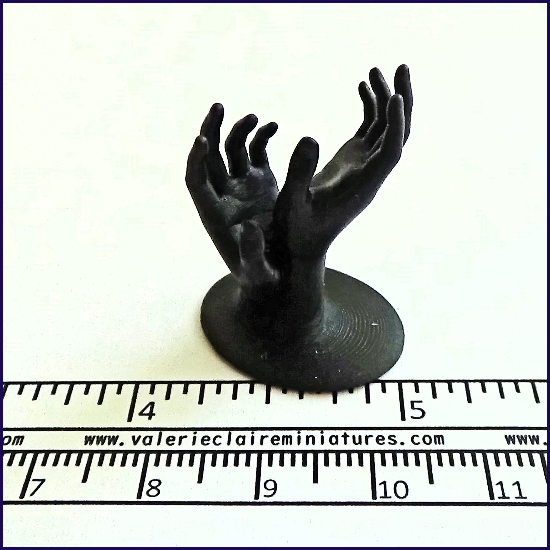 Jewelry hand-black - from Valerie Claire Miniatures