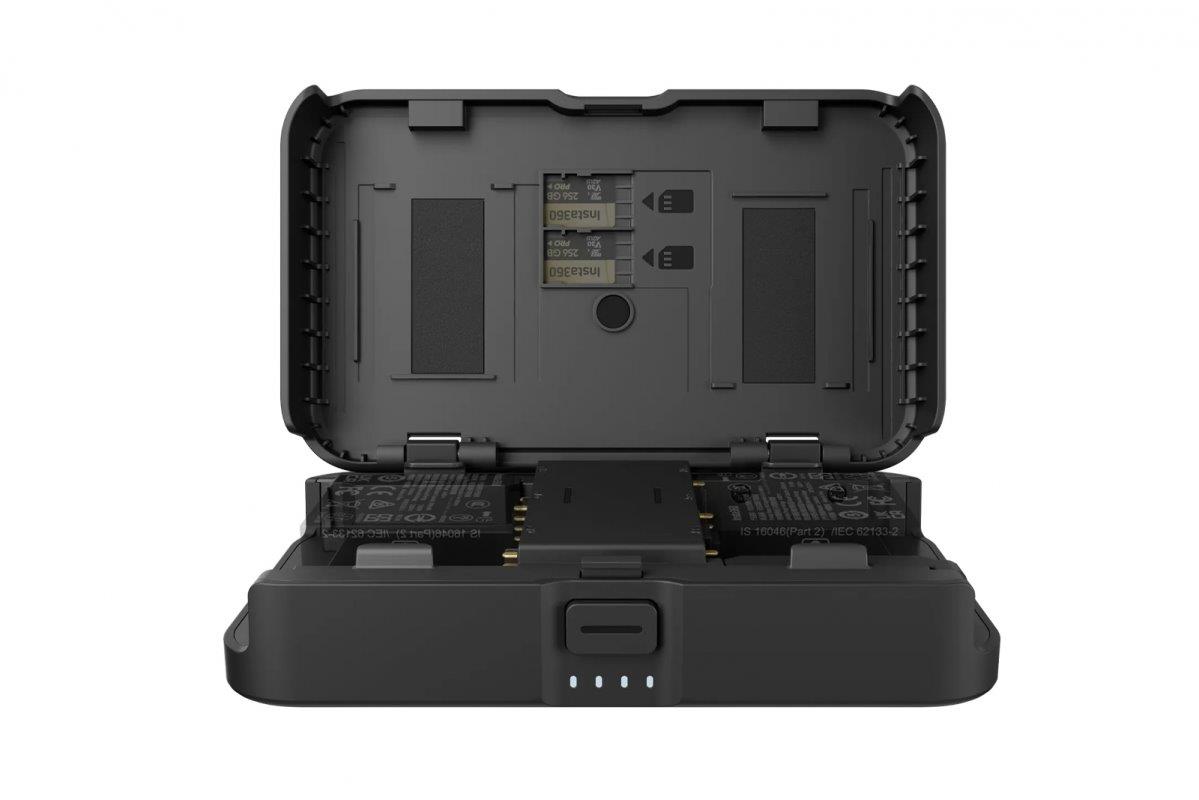 Insta360 Portable Charging Case - 4