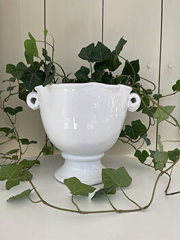 1. Freja pot vit