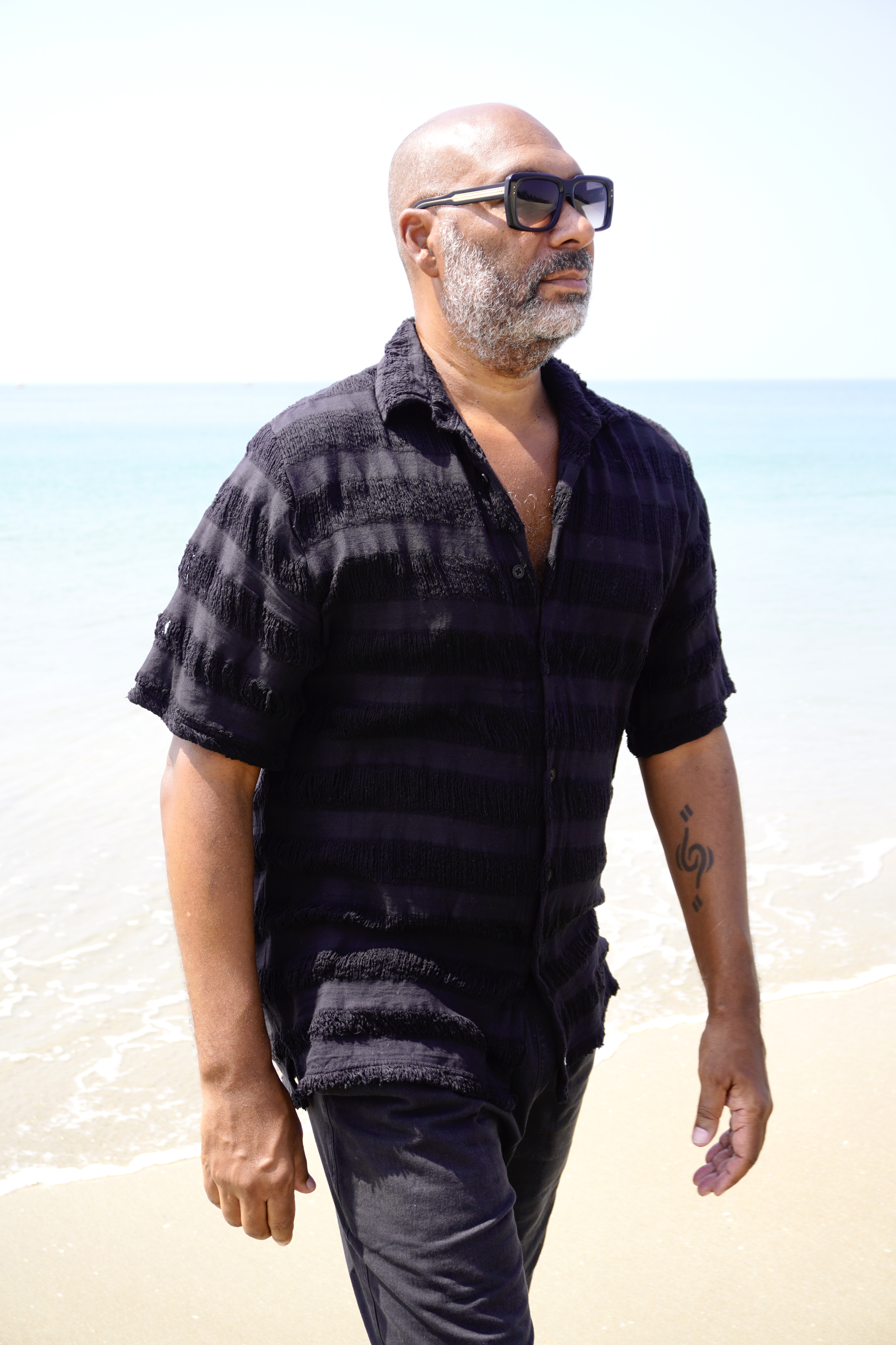 GENE COTTON SHIRT JUST BLACK 