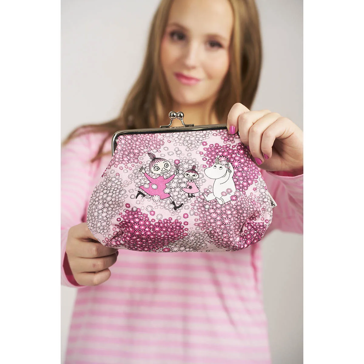 Moomin Emma Pouch Friends Pink - 2