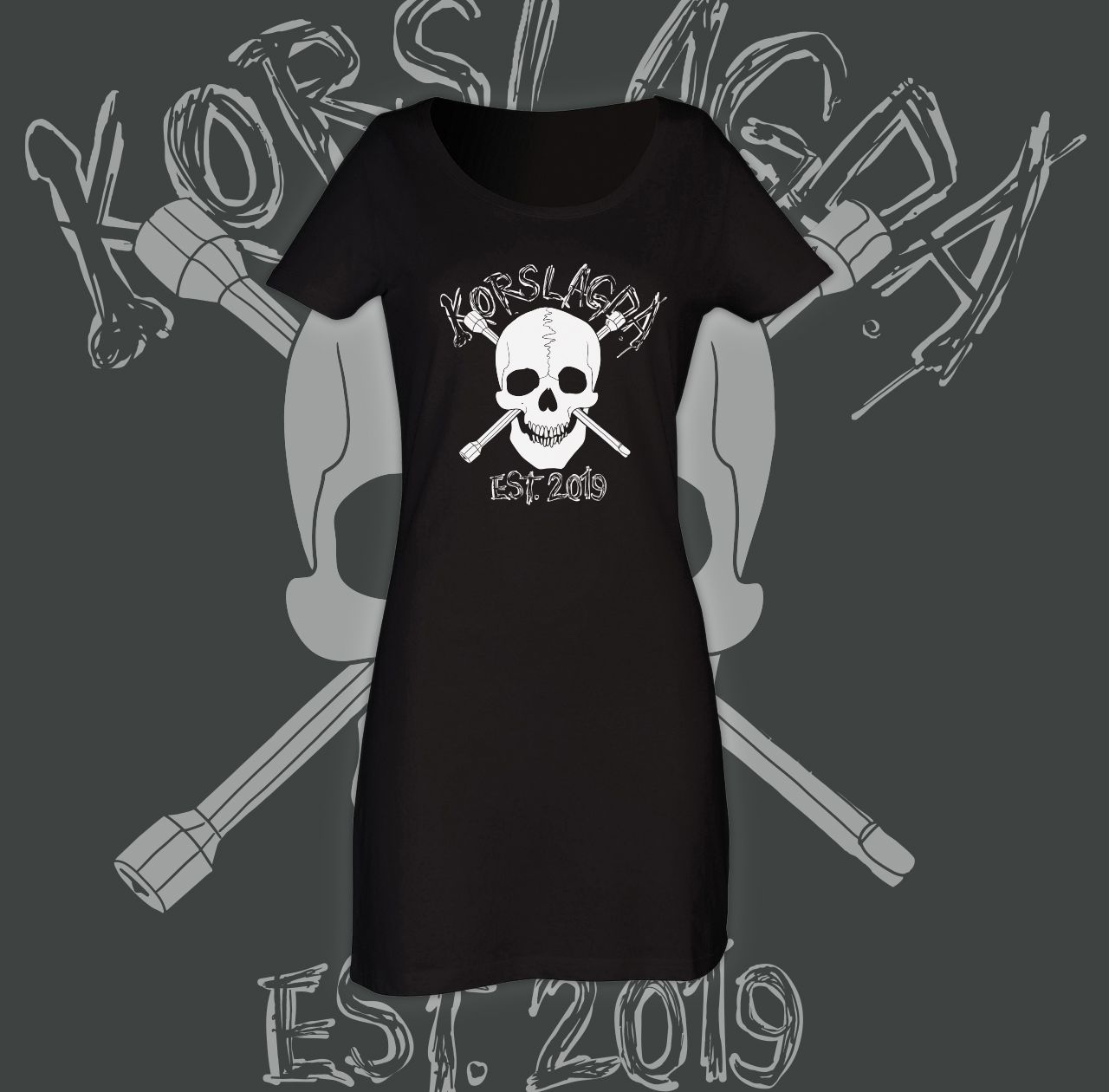 KORSLAGDA - Est. 2019 T-shirtklänning