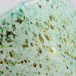 Oiva Toikka (1980s) White/Green Swelling Bowl  12/9 cm