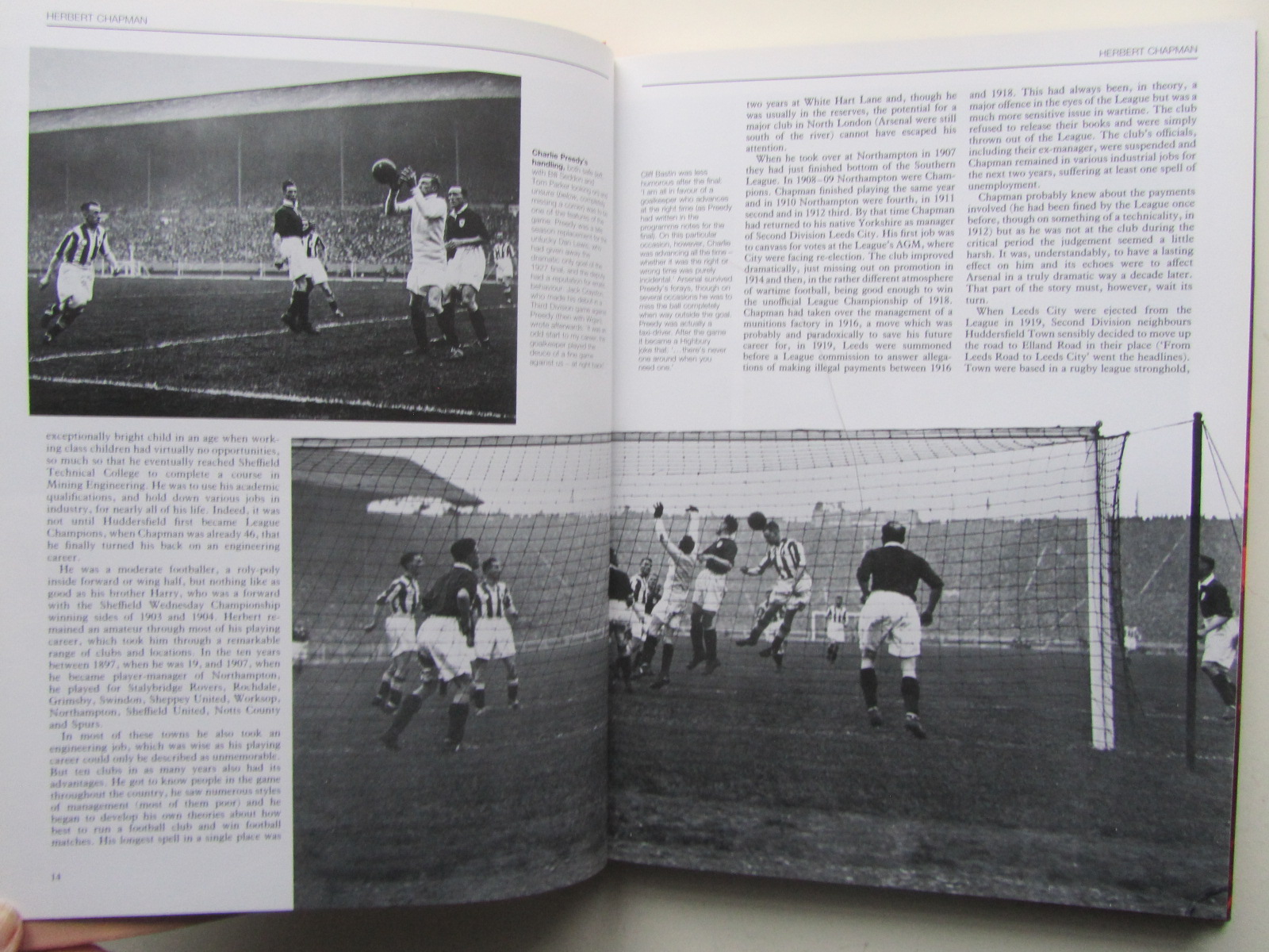 Arsenal - Official Hamlyn Illustrated History Arsenal 1886 - 1998. - 4
