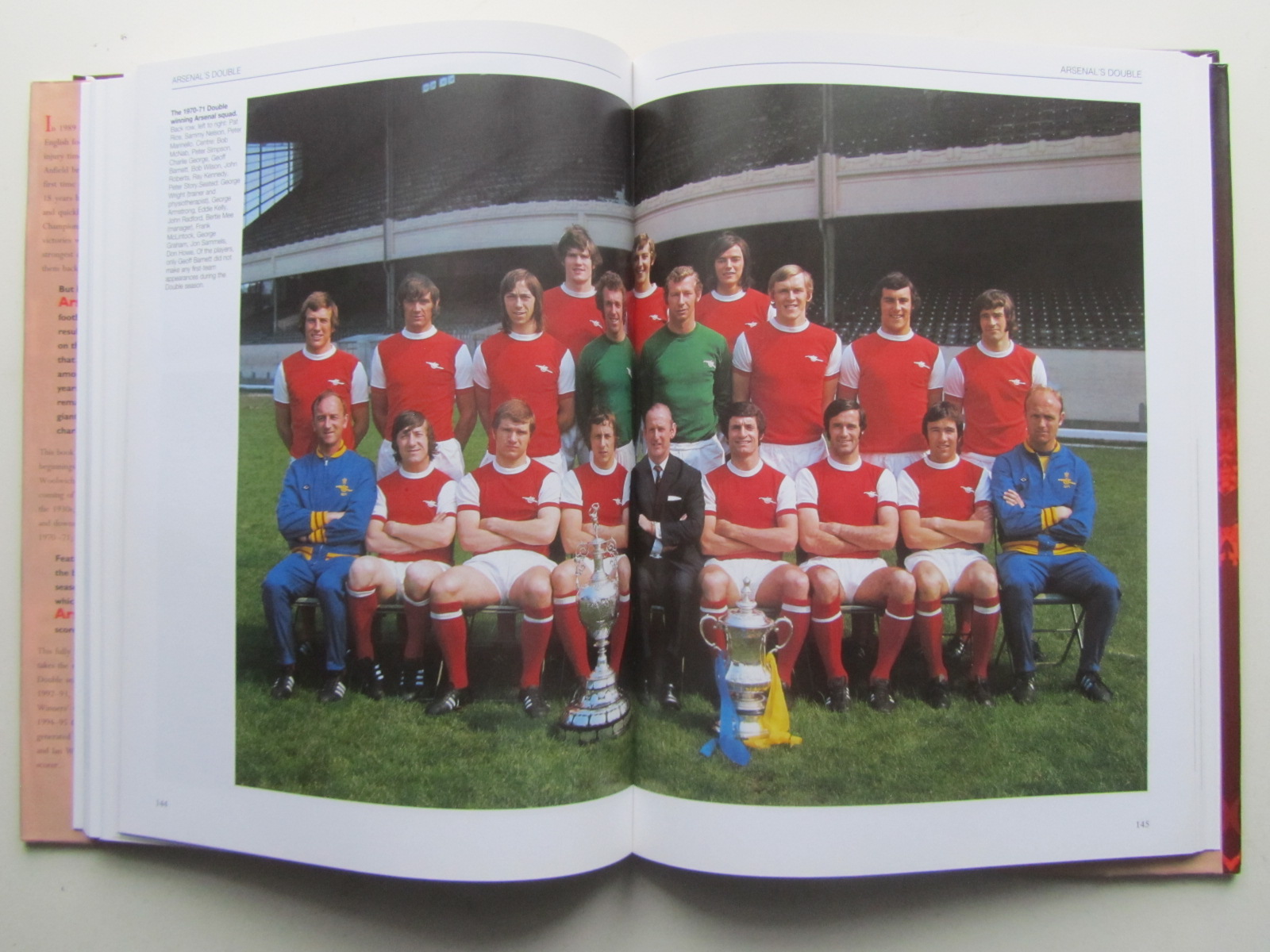 Arsenal - Official Hamlyn Illustrated History Arsenal 1886 - 1998. - 7