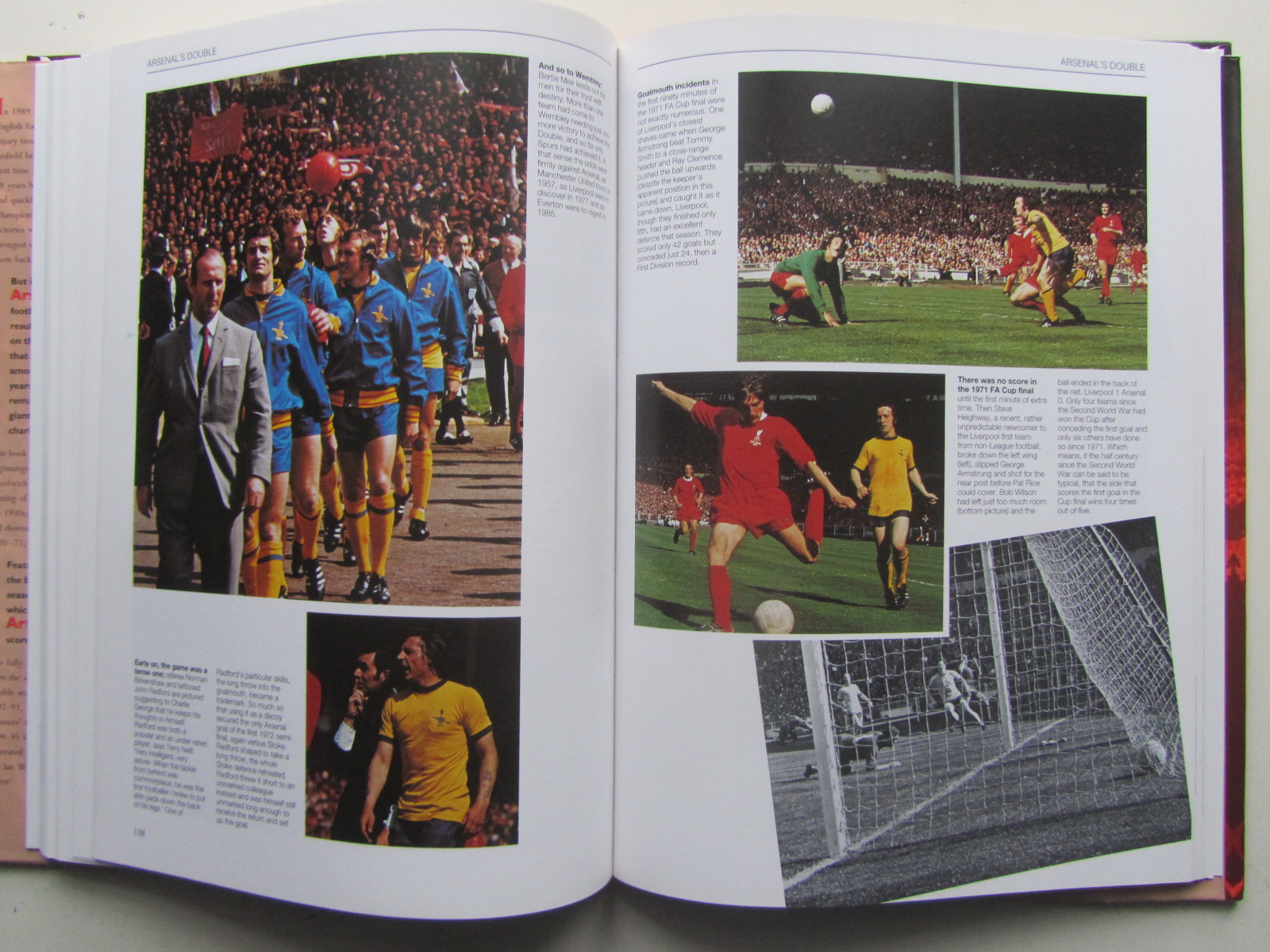 Arsenal - Official Hamlyn Illustrated History Arsenal 1886 - 1998. - 6