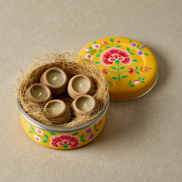 Hand painted container Yellow with 5 beeswax candles lavender, Dalit