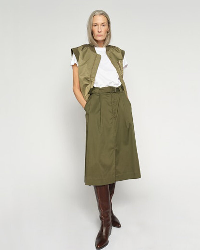 Kjol Koda billie med skärp olive night khakigrön