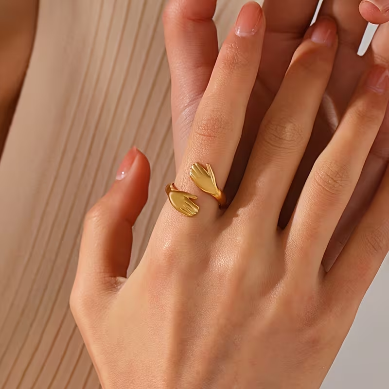Ring "Händer av kärlek" i rosfritt stål och 18K Guldplätering - 2