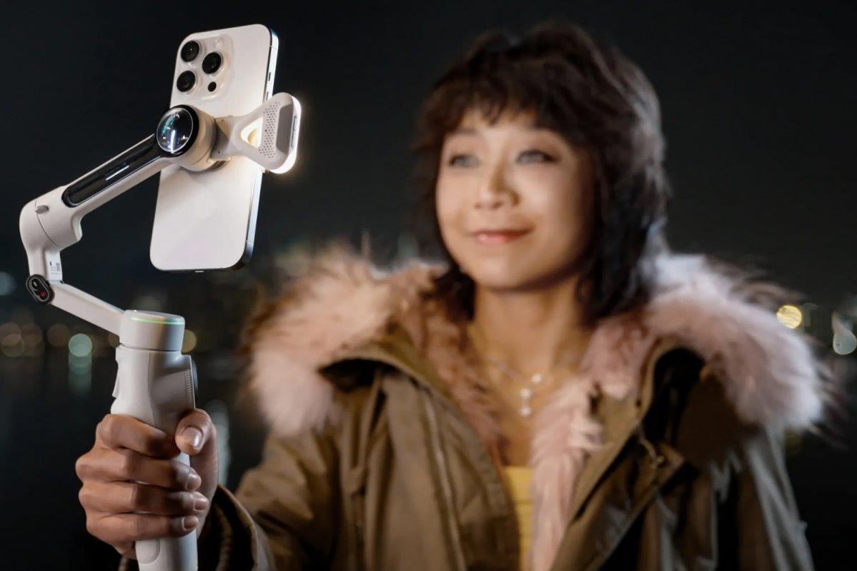 Insta360 Flow 2 Pro Spotlight - 6