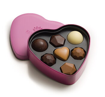 Selected Gourmet Praliner i hjärtformad, rosa metallask, 70 g