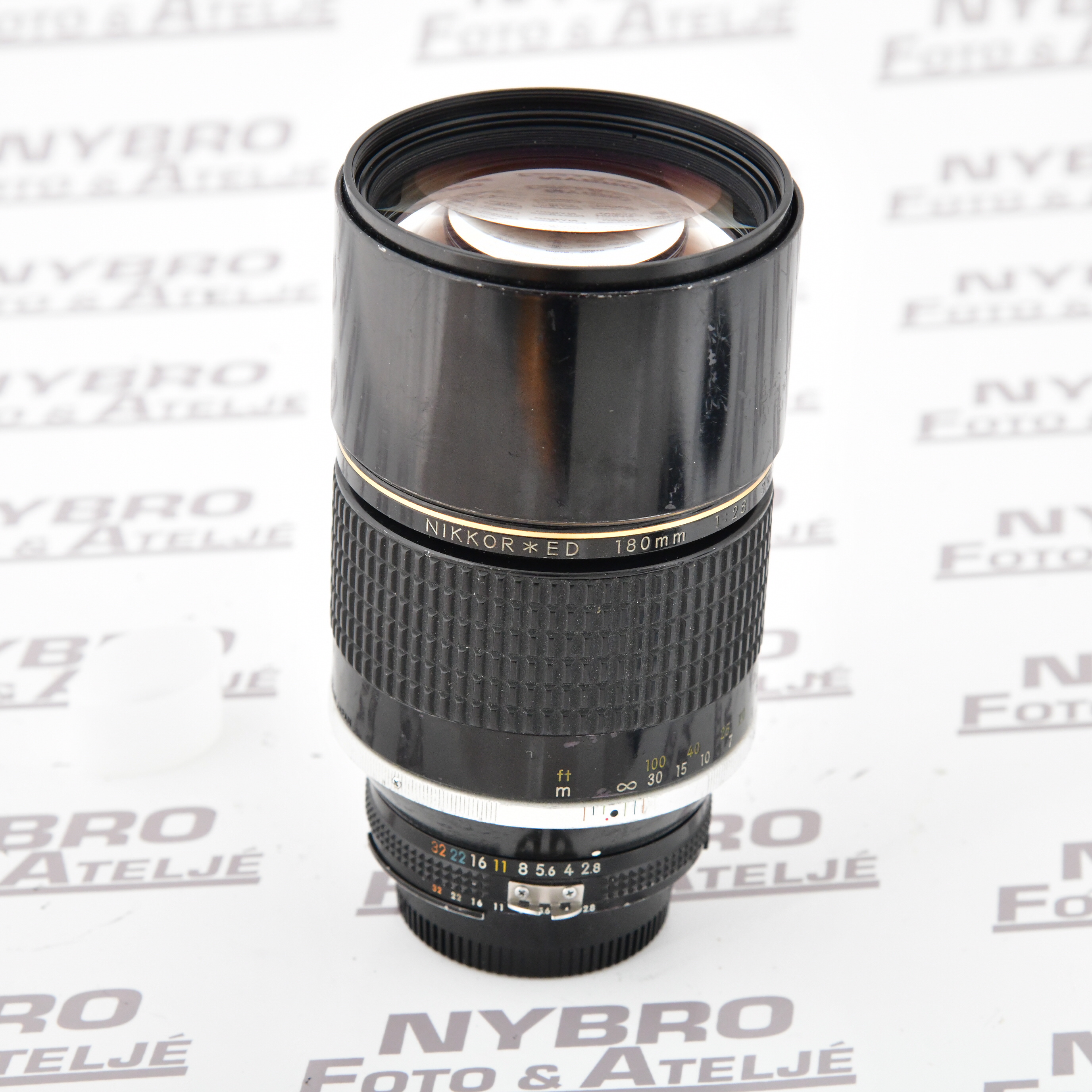 Nikon Nikkor 180/2,8 ED - 3