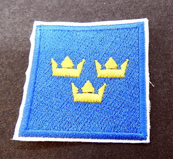 Broderad kvadratisk märke  Tre Kronor small