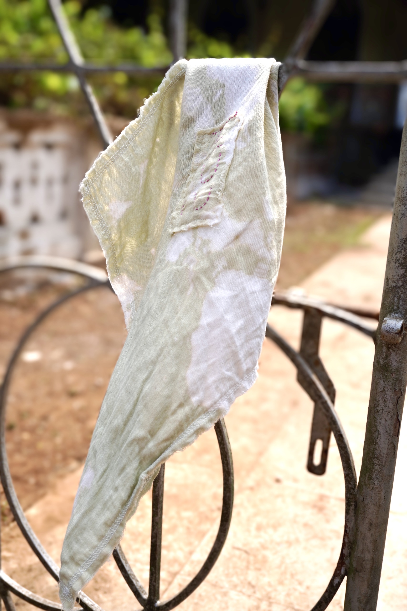 FIDI COTTON BATIK BANDANA LIGHT GREEB  MALIBU 