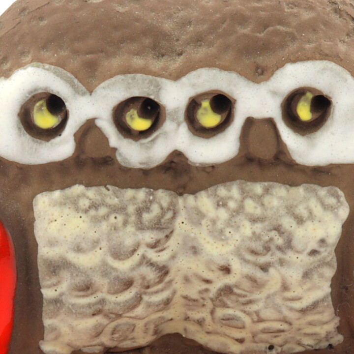 Tore Borg (1960s) Brown/White Owls on a Tree Stump 10 cm 