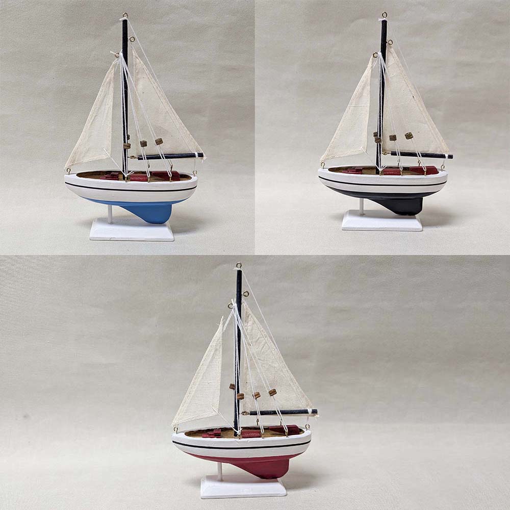 Segelbåt trä 14x21 cm