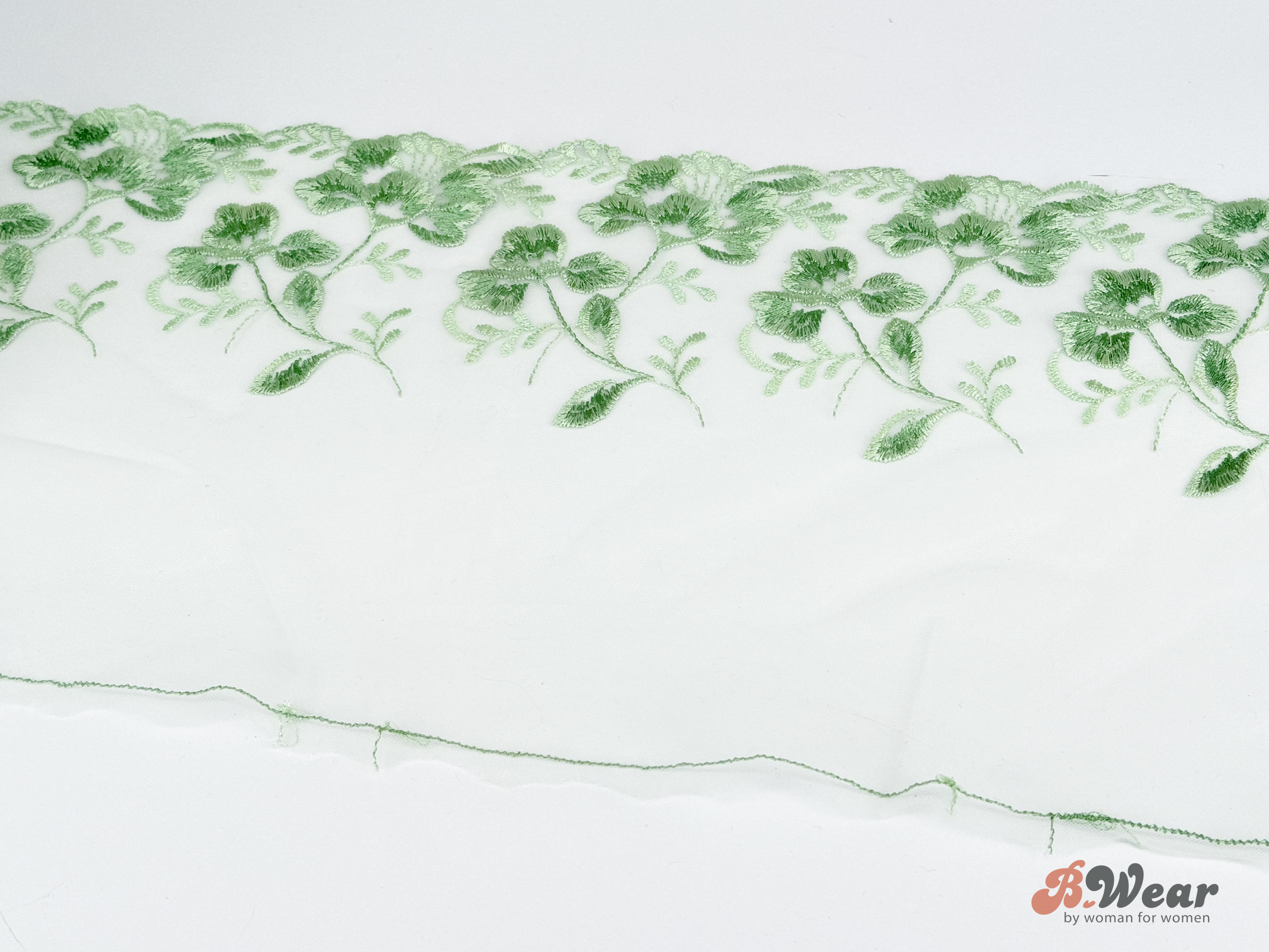 Non-stretch tulle lace in pale mint with mint green flowers - 19 cm - 7