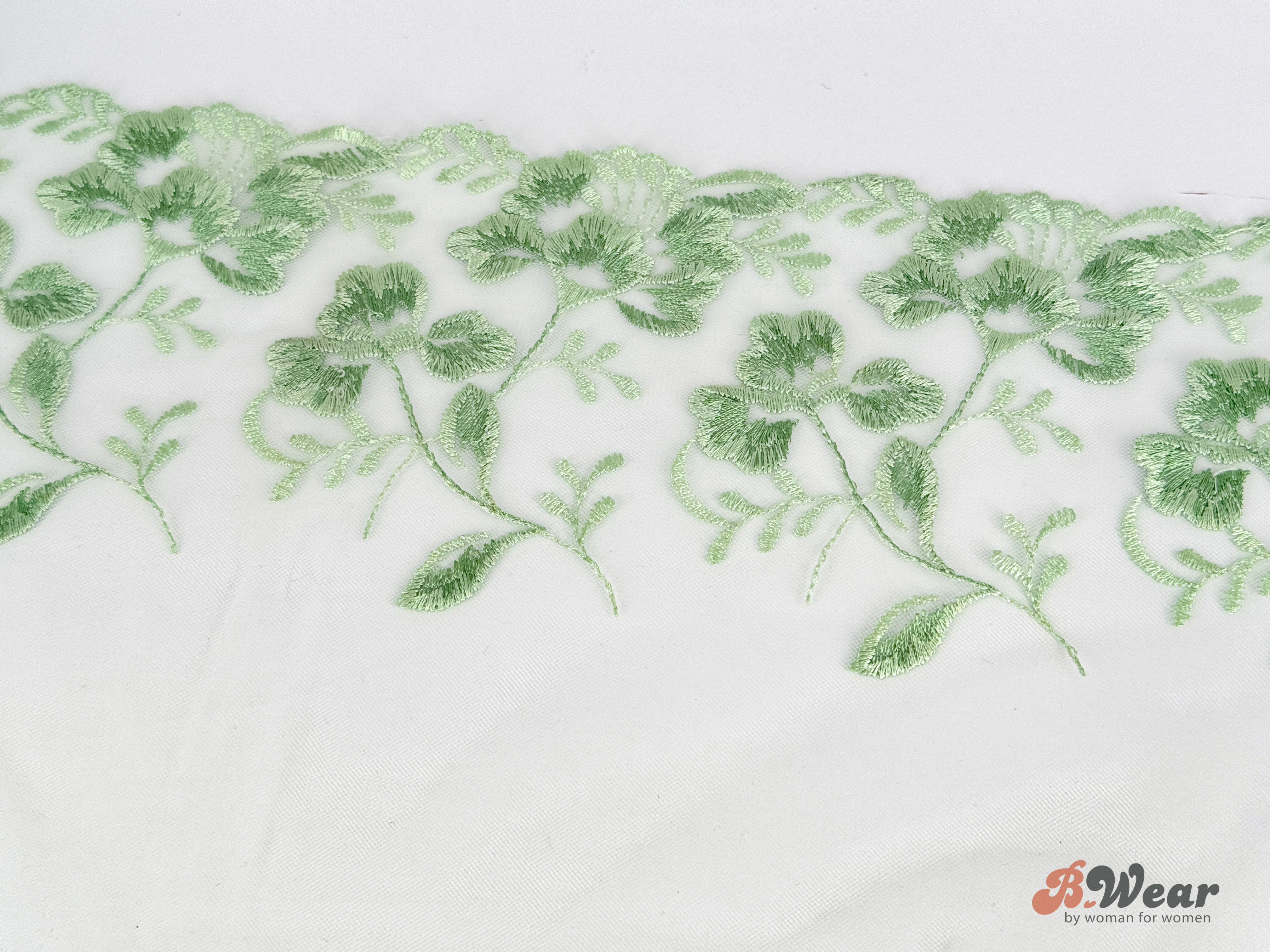 Non-stretch tulle lace in pale mint with mint green flowers - 19 cm - 6
