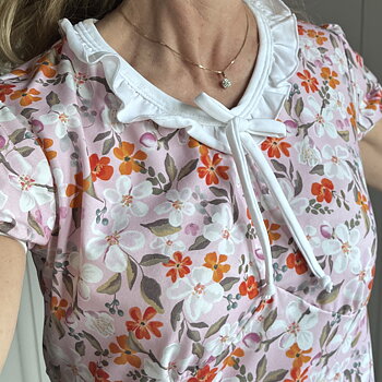 NYHET!  LITE KVAR! Jerseytyg ekologisk bomull,   "Det spirar", metervara