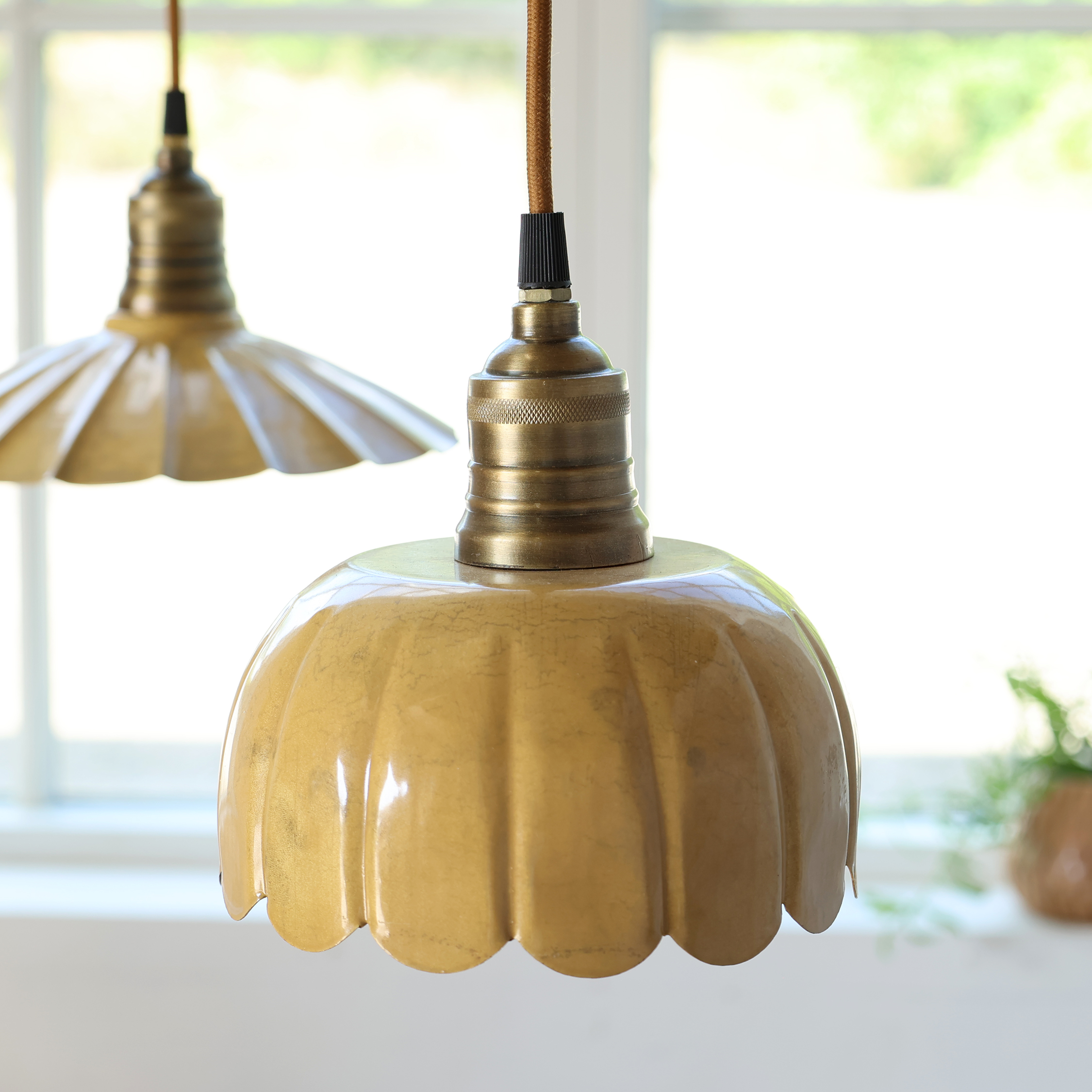 Lunel emaljlampa - H16/Ø18 cm