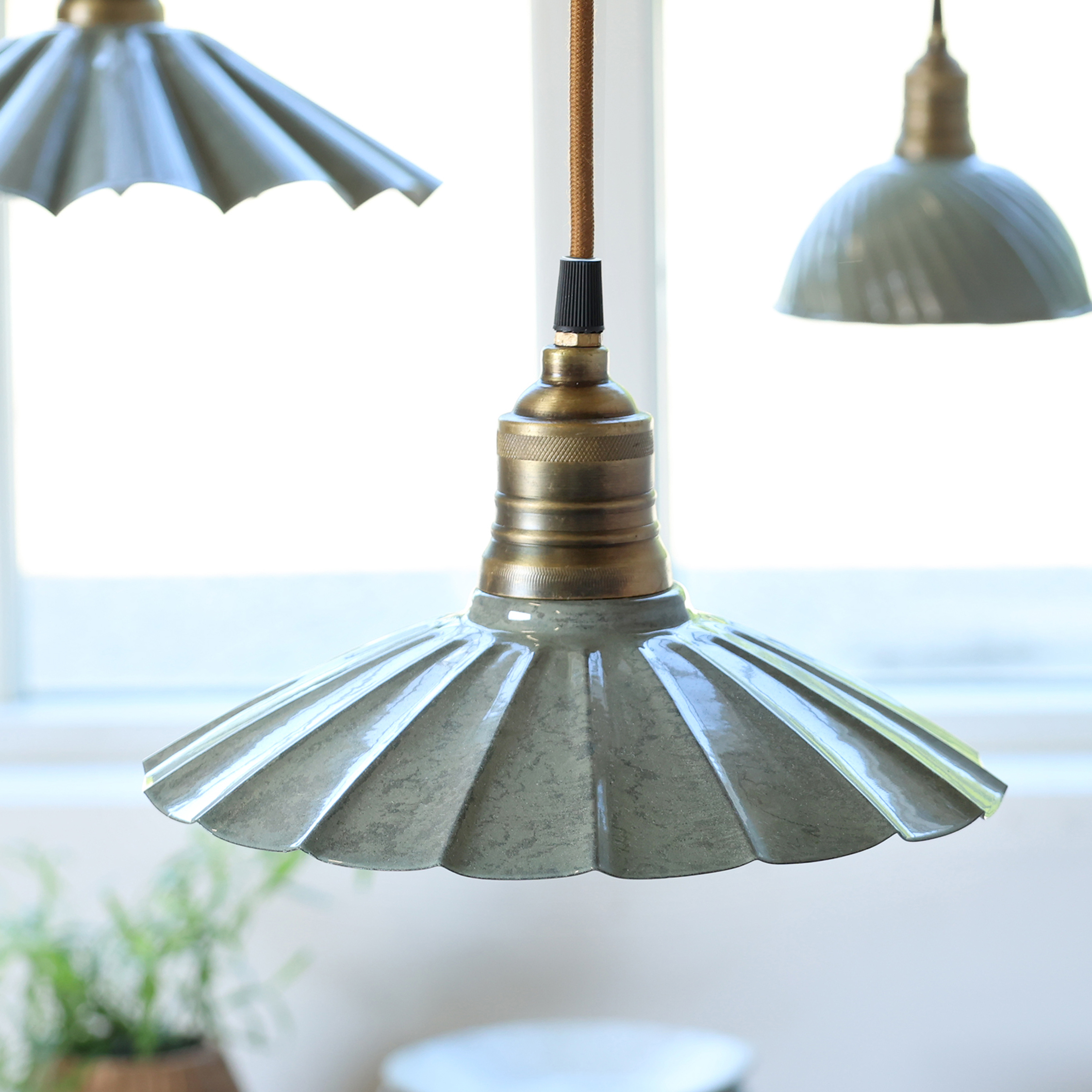 Lunel emaljlampa - H15/Ø24 cm - Opal