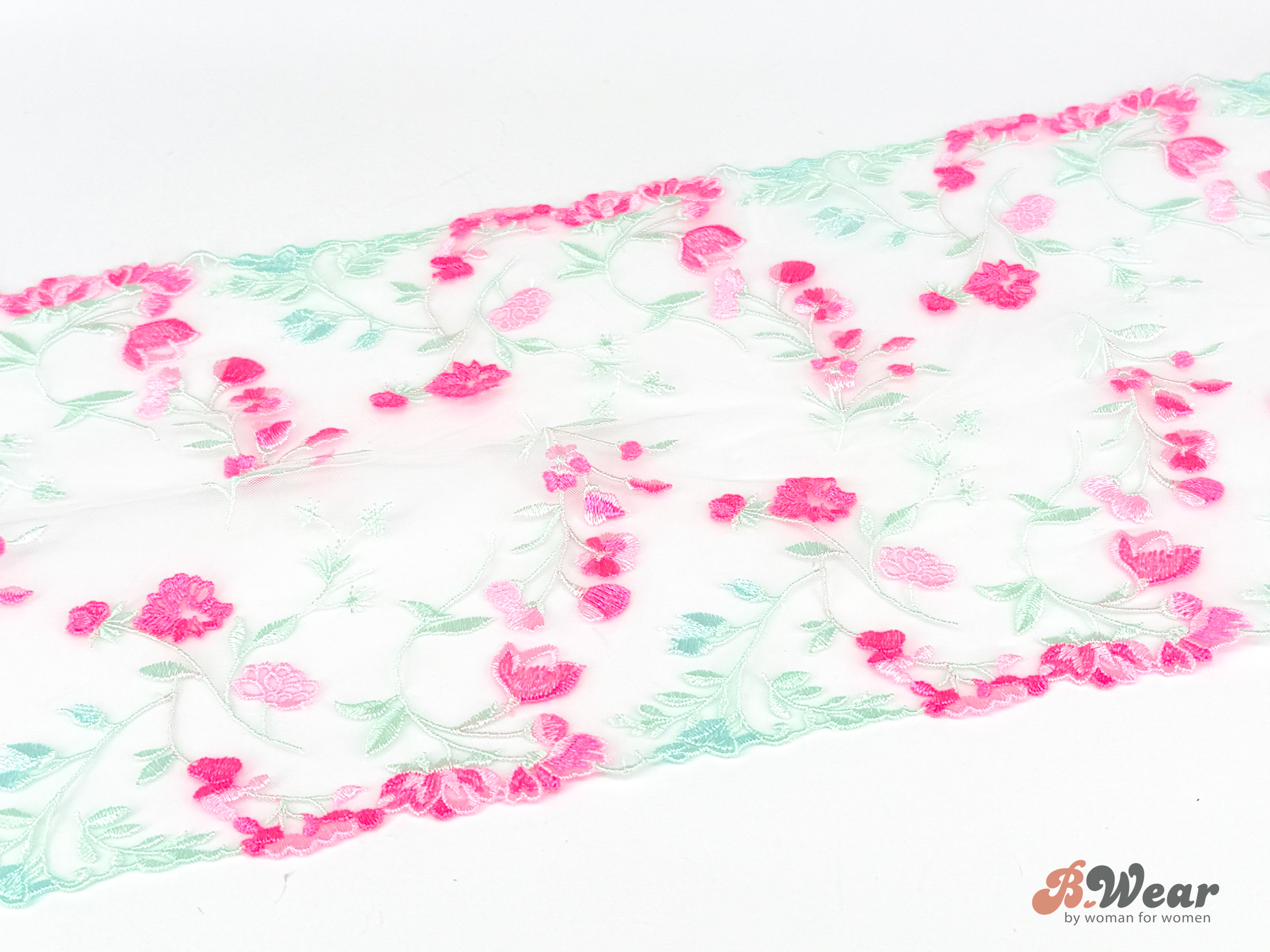 Härlig stum spets i svagt blågrönt med rosa blommor - 22 cm - 2