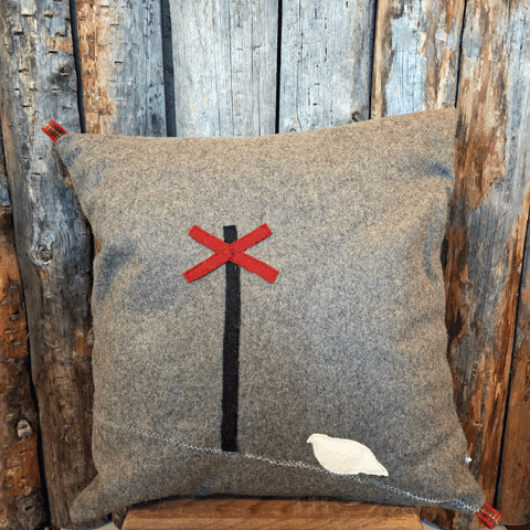Kuddfodral Ull Ripa vid Ledkryss, dekorband Jokkmokk design 