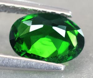 Impresionante gema suelta de cromodiópsido natural de corte ovalado de 0,86 ct - 3