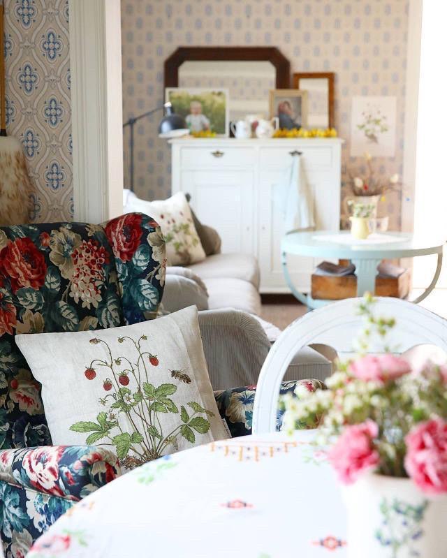 "SET" 3-PIECE CUSHIONS & ART PRINT WOODLAND STRAWBERRIES 50x70 - 26