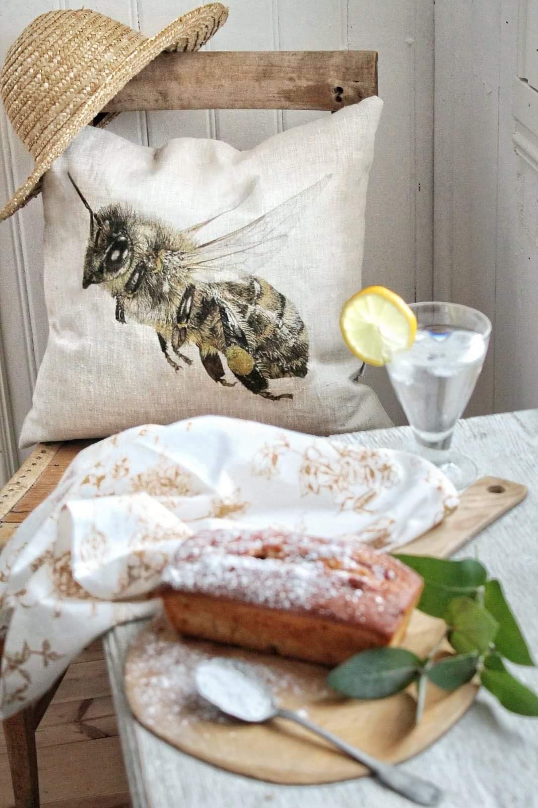"SET" 3-PIECE CUSHIONS & ART PRINT WOODLAND STRAWBERRIES 50x70 - 10