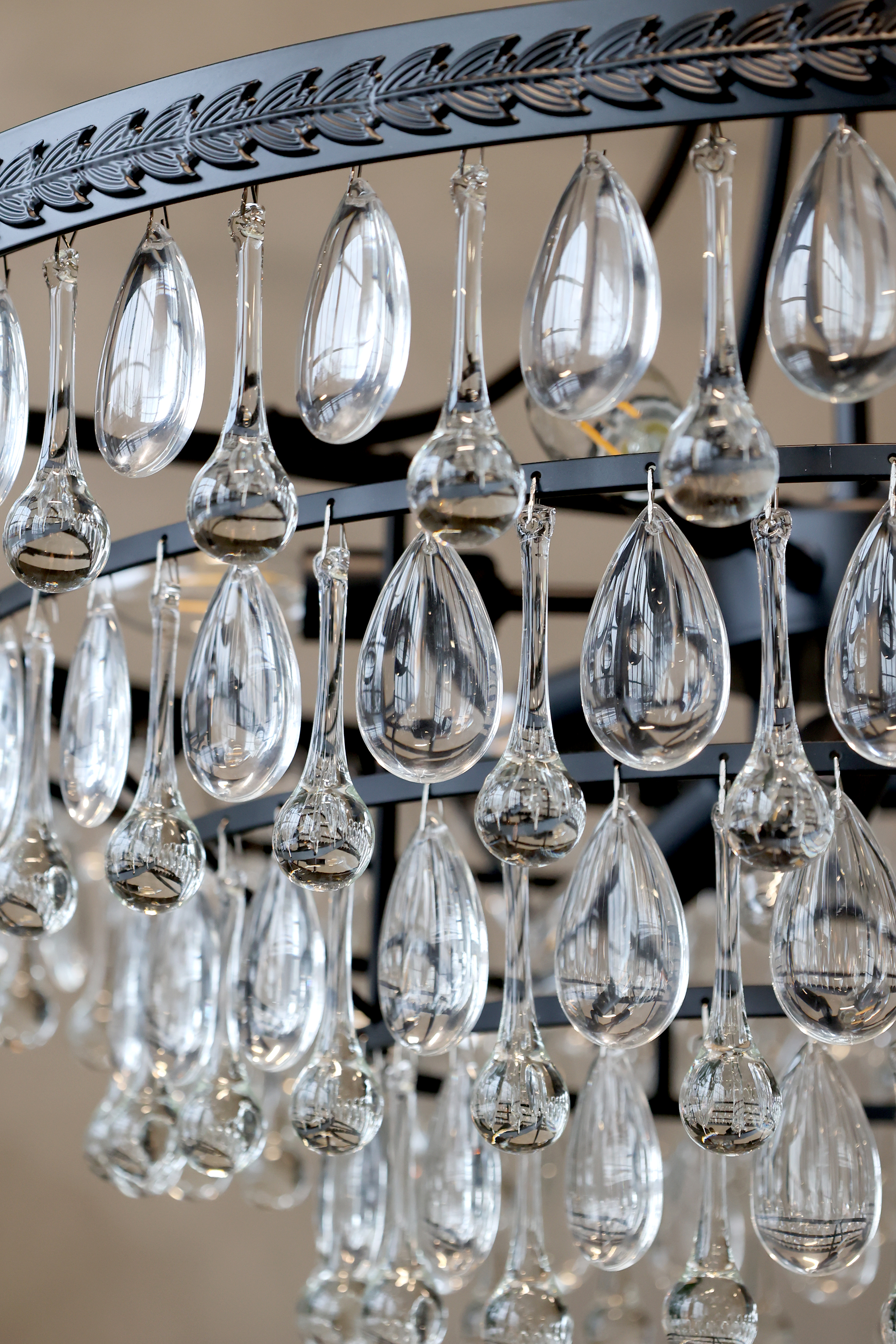 Versailles Chandelier with drop-shaped glass prisms - H49/Ø50 cm - Black - 3