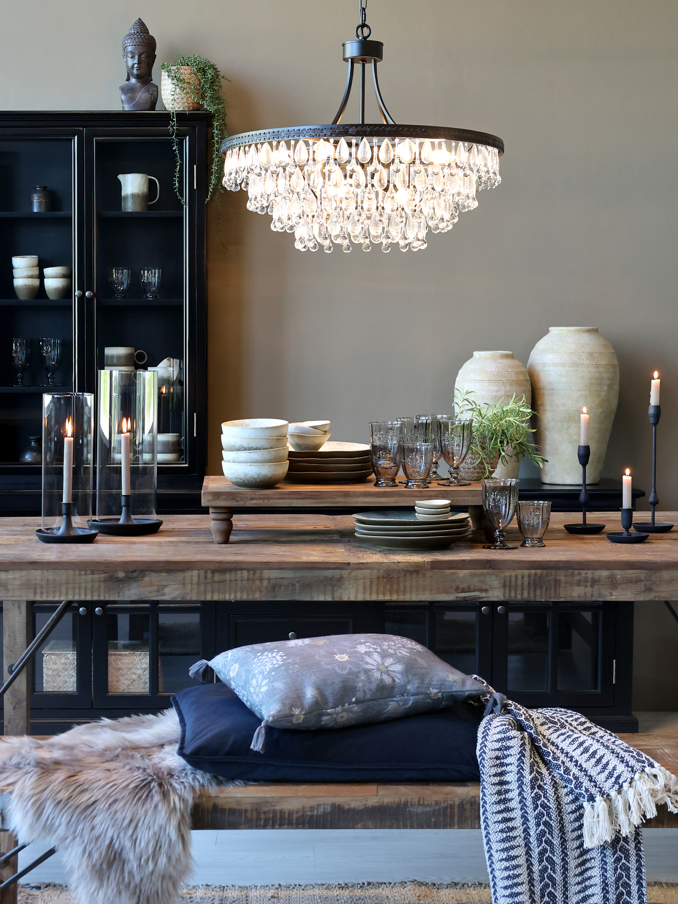 Versailles Chandelier with drop-shaped glass prisms - H57/Ø70 cm - Black - 2