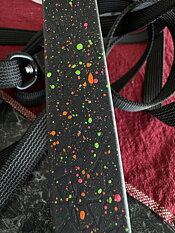 Halsband med lite färg