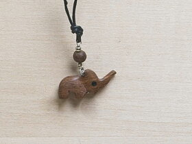 Elefant  i trä
