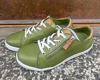 Sneakers med blixtlås från Charlotte of Sweden, grön /brandy 