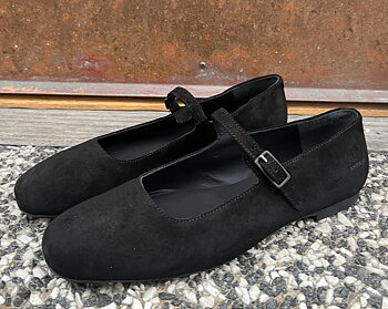 Mary Jane  ballerina från Angulus i nubuck-svart
