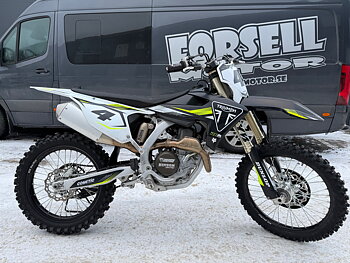 Triumph TF450 - RC Edition 2025 / Endast 9tim / Räntefritt 24mån