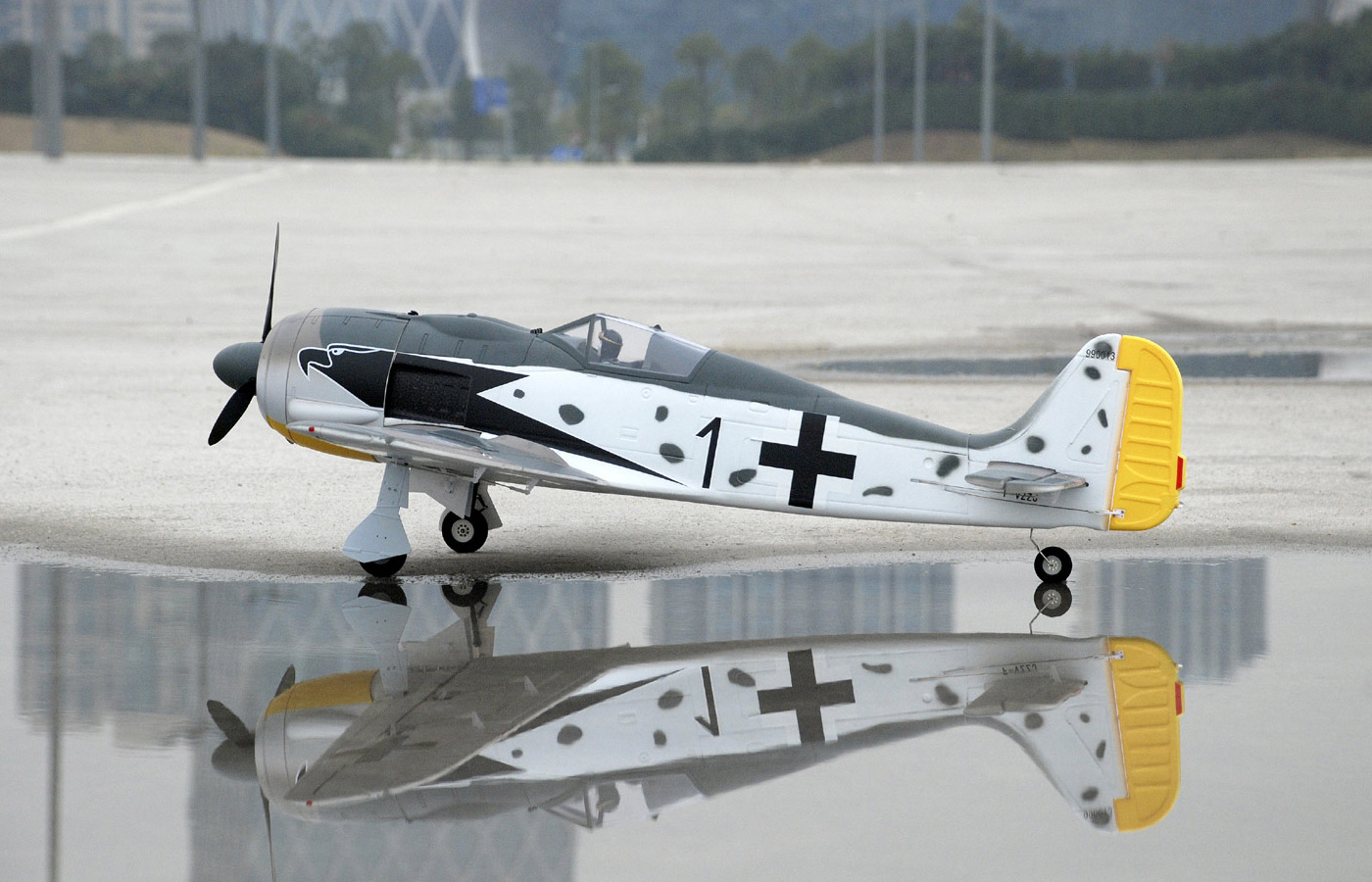 MODSTER Focke Wulf FW190 PNP 1200mm Electric Motor Warbird - 7