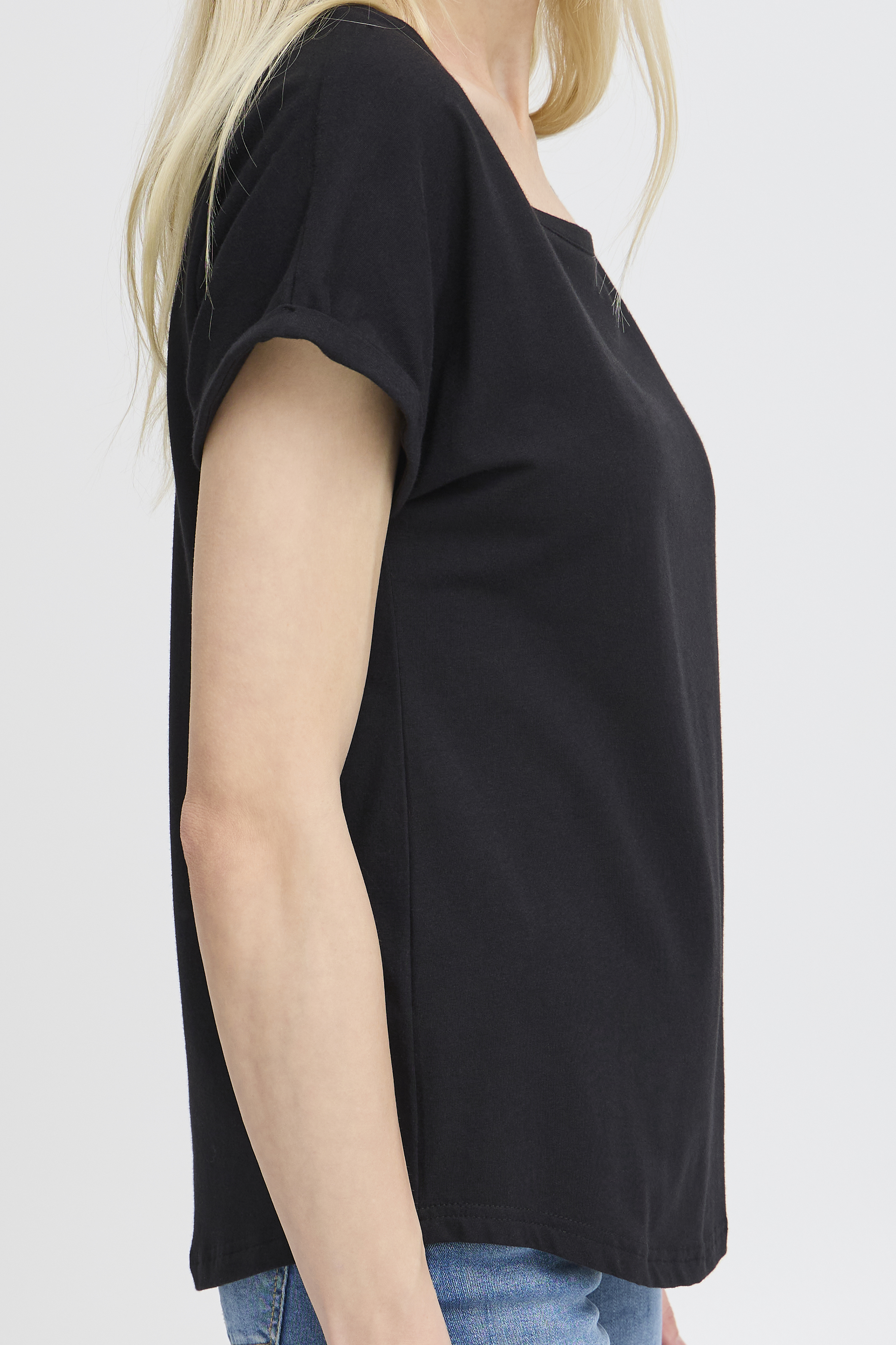 PAMILA TSHIRT Black - 8
