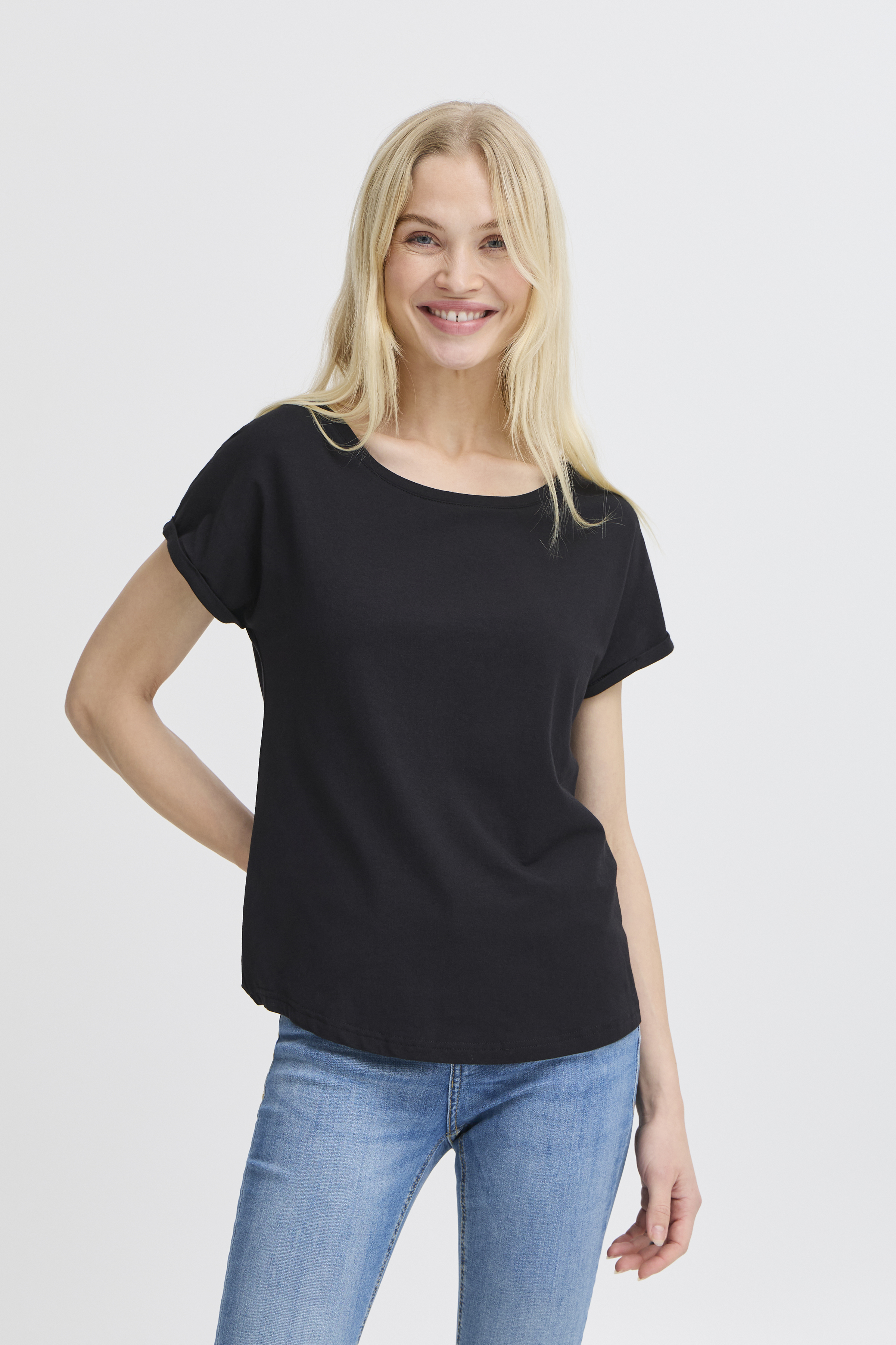 PAMILA TSHIRT Black - 10
