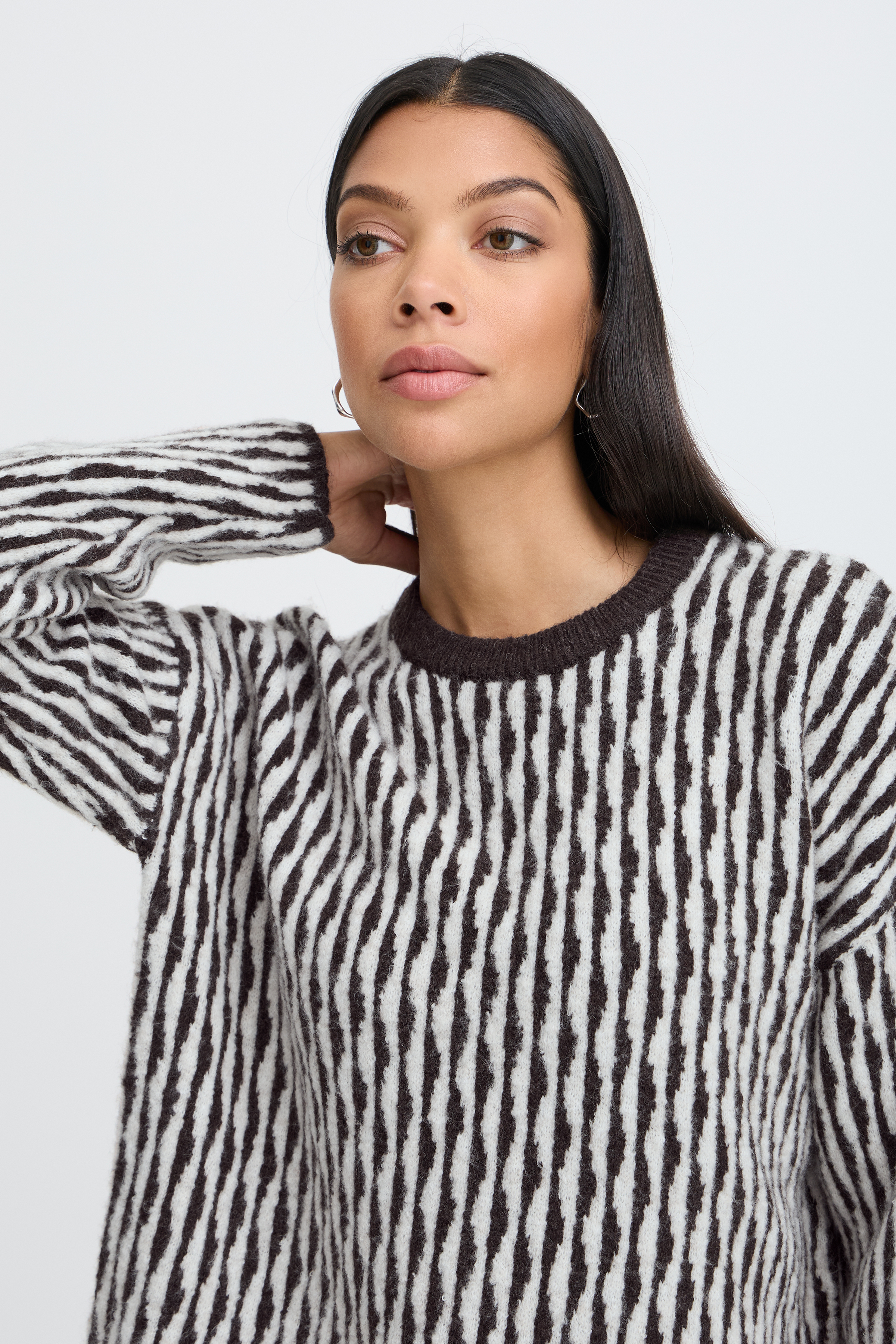 BYOJULA JUMPER JAVA ABSTRACT - 4