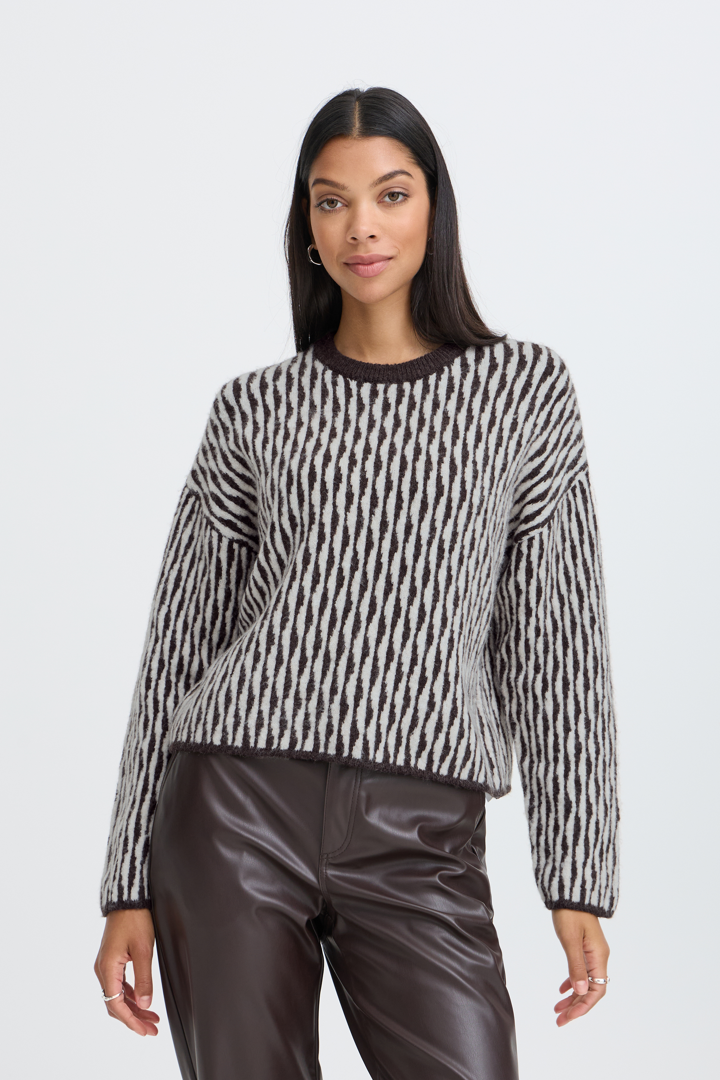 BYOJULA JUMPER JAVA ABSTRACT - 7
