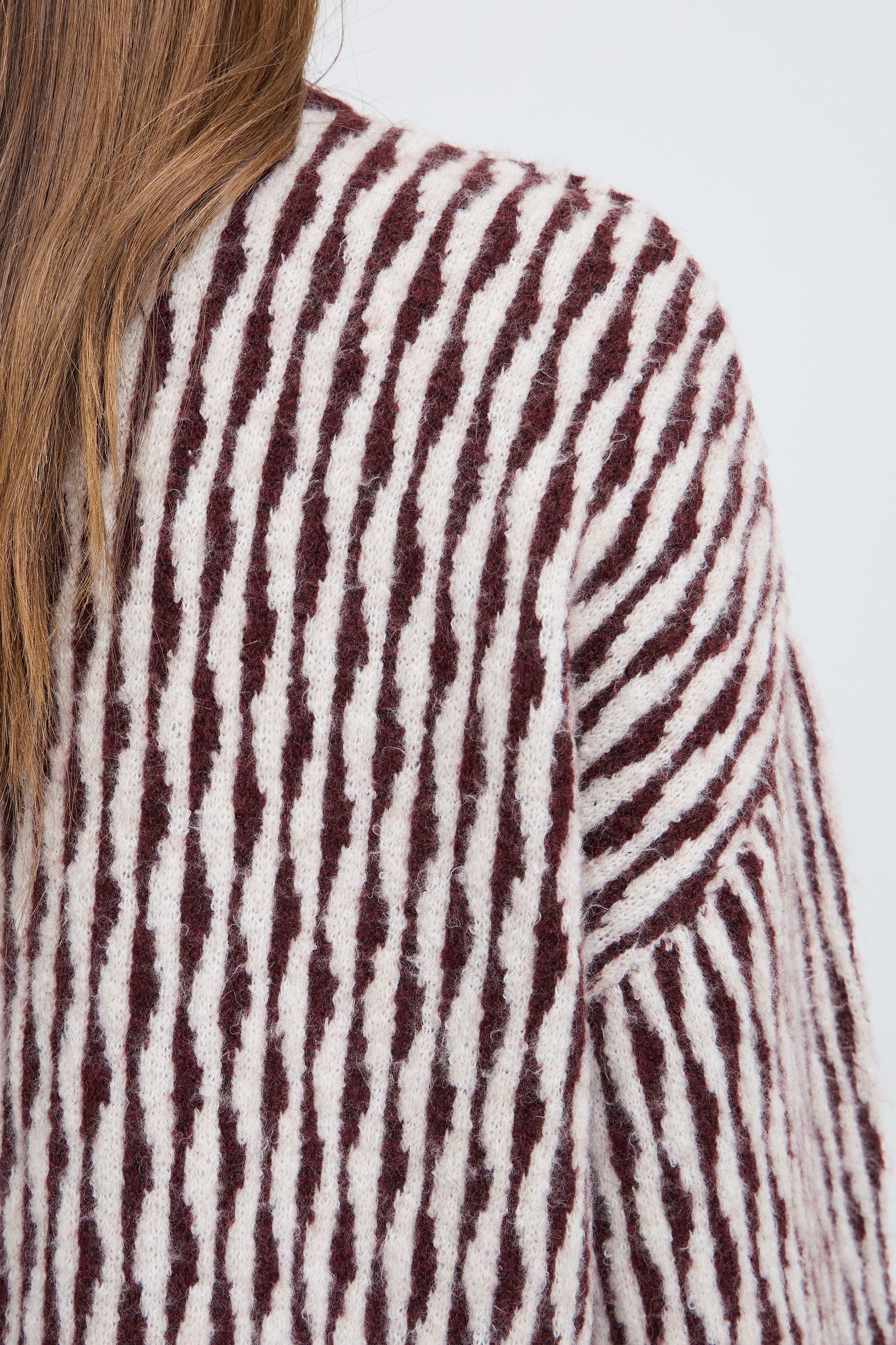 BYOJULA JUMPER FIG ABSTRACT - 4