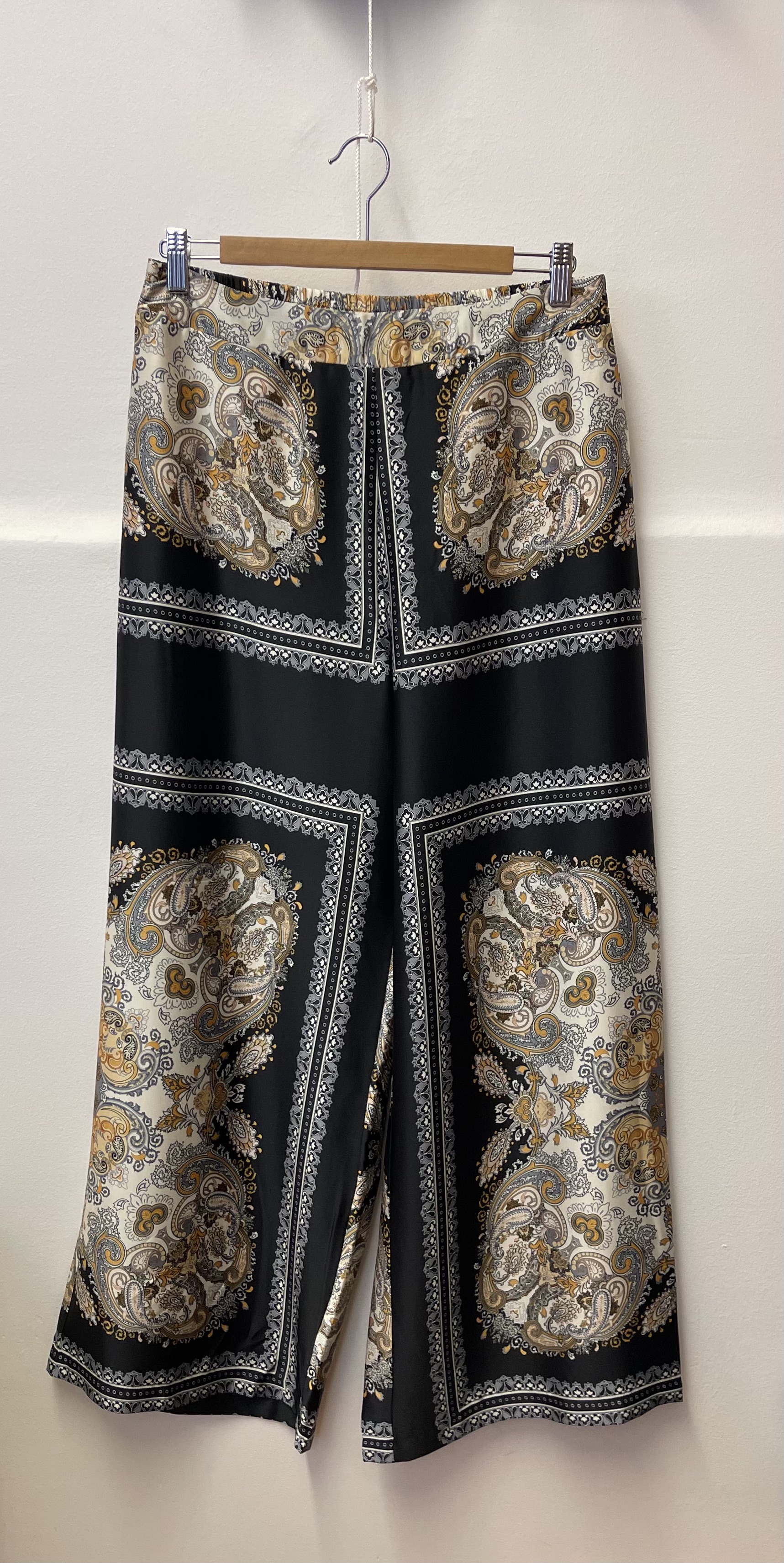 UNIVERSE 2 BYXA SVART SOULMATE