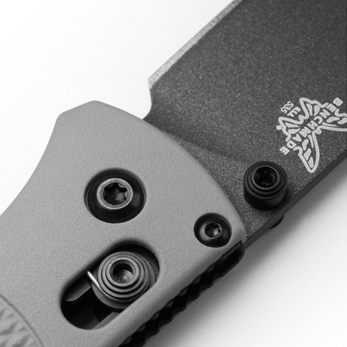 Benchmade 535BK-08 Bugout - 5